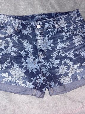 Time and Tru Blue Floral Print Denim Shorts
